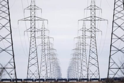 manitoba-hydro-proposes-electricity-rate-hike-of-nearly-11%-over-3-years