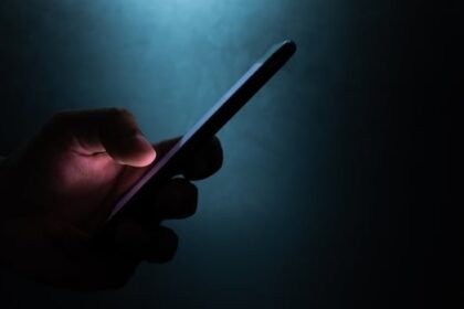 bc-hydro-is-cutting-power-to-thousands.-here’s-how-to-prepare-your-phones,-fridge-and-more