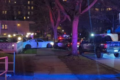 2-arrested-after-car-chase-in-vancouver’s-west-end,-police-say