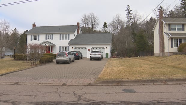 woman-plans-to-sell-home-due-to-stress-caused-by-town’s-expropriation