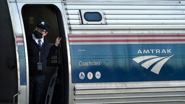 amtrak-now-mostly-busing-passengers-to-and-from-vancouver-after-corrosion-sidelines-railcars