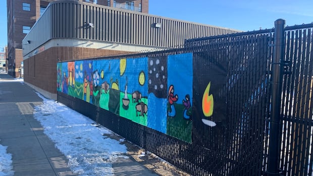 new-shelter-for-unhoused-set-to-open-in-saskatoon-the-same-day-2-warming-centres-close