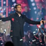 michael-buble-leans-into-patriotism,-the-beaches-win-group-of-the-year-at-junos