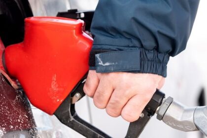quebec-becomes-only-province-with-a-price-on-carbon,-but-it-might-not-last