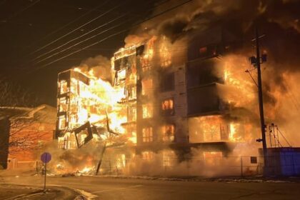 major-fire-at-wooden-apartment-building-construction-site