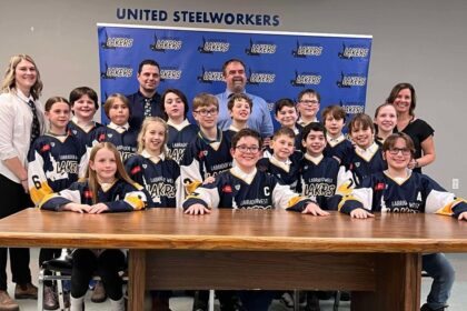 ‘this-is-it-for-them’:-lab-city-mom-says-labrador-hockey-teams-treated-like-afterthought