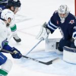 as-mvp-buzz-builds,-hellebuyck-says-his-main-focus-is-backstopping-jets-to-a-stanley-cup