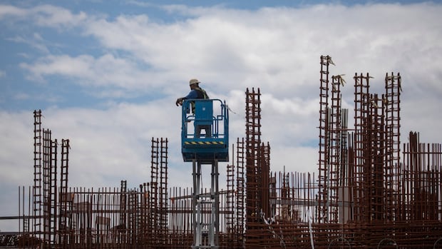 bc.-employment-rate-sees-small-gains-in-march-amid-economic-turmoil