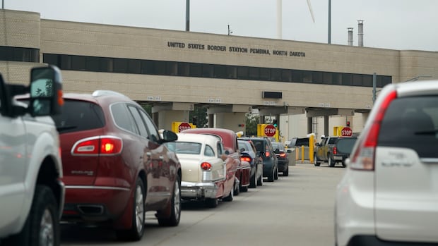 canada-updates-travel-advice-to-warn-of-us.-border-officers’-power-to-search-electronic-devices