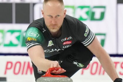 canada’s-jacobs-beats-austria-to-clinch-top-seed-at-men’s-curling-worlds,-secure-olympic-quota-spot