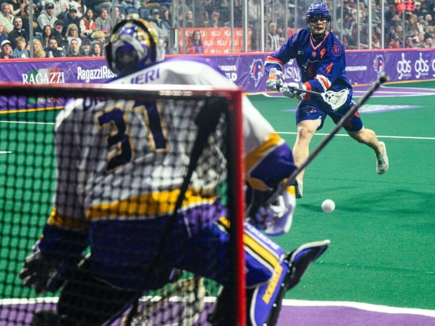 thunderbirds-clip-seals-13-9,-clinch-spot-in-nll-playoffs