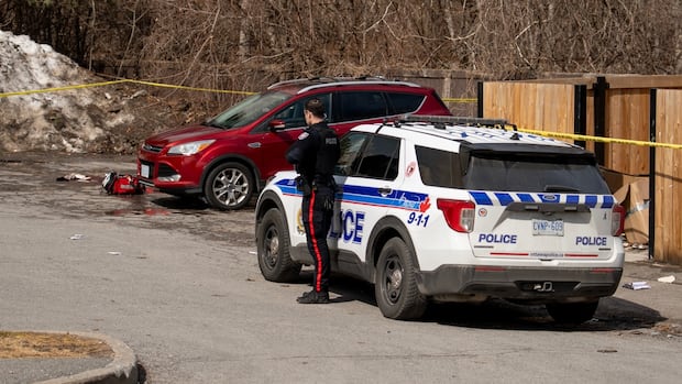 1-dead,-1-injured-in-nepean-as-homicide-unit-investigates-shooting