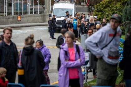official-apologizes-for-voting-delays-in-vancouver-byelection-as-councillor-elects-look-ahead