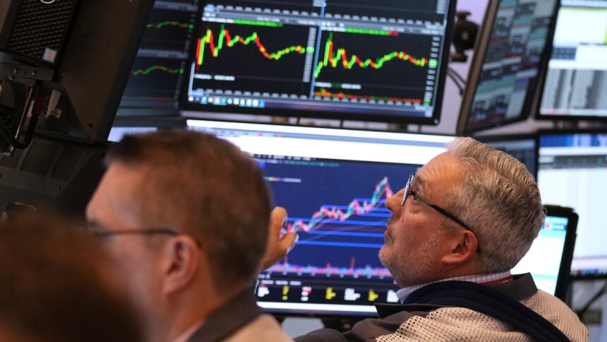 how-us.-trade-war-could-impact-canadians’-investments
