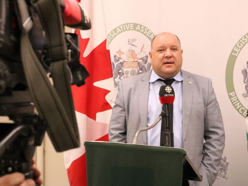 energy-minister-faces-questions-on-summerside-power-outages