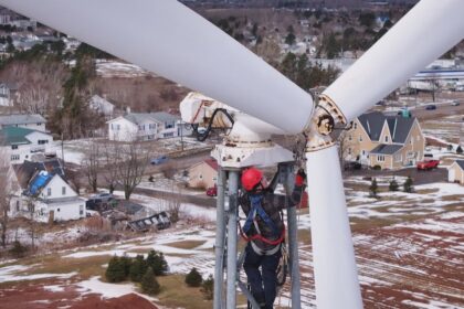pei.-college-program-producing-steady-stream-of-wind-turbine-technicians-for-growing-sector