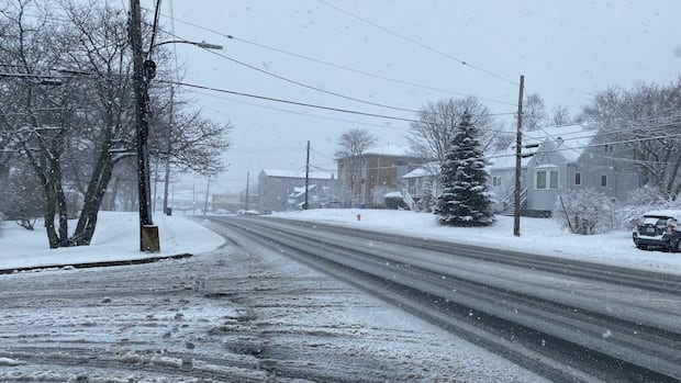 winter-weather-makes-an-april-comeback-in-nova-scotia