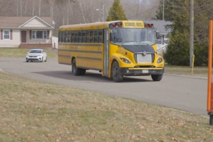 21-minutes-of-panic-as-moncton-school-bus-driver-disappears-with-students