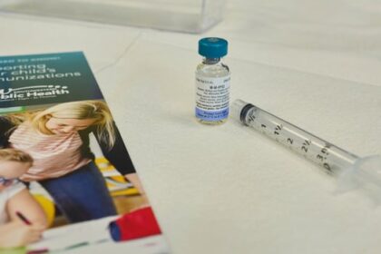 ontario-schools-begin-suspending-students-who-aren’t-fully-vaccinated