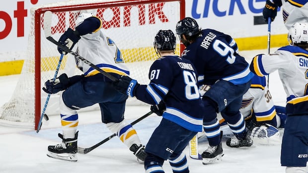 winnipeg-jets-score-franchise-record-53rd-win-of-season-after-3-1-win-over-blues