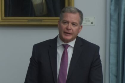 province-moving-ahead-with-plan-to-add-more-long-term-care-beds,-health-minister-says