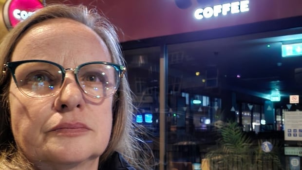canadian-permanent-resident-stranded-abroad-after-id-stolen