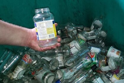 pei.-environment-minister-plans-to-increase-bottle-deposit-refund-soon