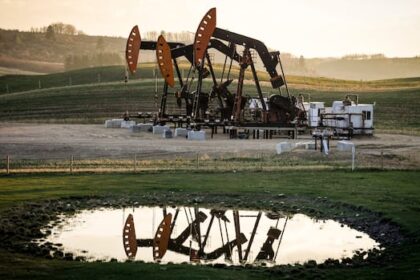 carney-and-poilievre-have-both-pledged-‘energy-corridors.’-that-could-be-complicated