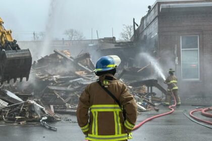 quinpool-road-reopens-after-fire-destroys-building