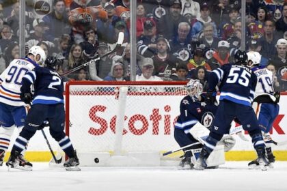 fresh-off-winning-1st-presidents’-trophy,-winnipeg-jets-fall-4-1-to-oilers
