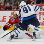 winnipeg-jets-score-central-division-title-after-defeating-chicago-5-4