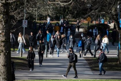 university-of-bc-reopens-application-windows-for-us.-grad-students
