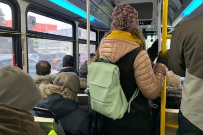 passengers-assaulted-in-2-separate-incidents-on-city-buses-sunday:-winnipeg-police