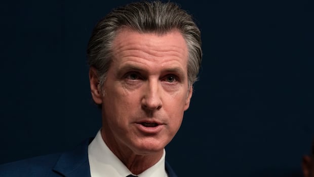california-governor-urges-canadians-to-ignore-trump,-come-back-for-sand,-sun-and-wine