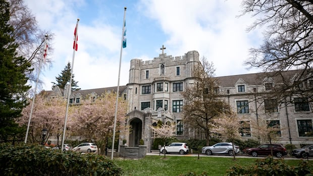 former-vancouver-teacher,-st.-george’s-school-named-in-claim-alleging-sex-abuse