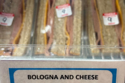 bologna-sandwiches,-beaded-earrings-and-bannock:-3-indigenous-women-hit-the-campaign-trail