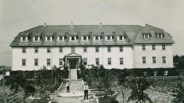 survivors-urge-all-political-parties-to-support-residential-school-burial-investigations