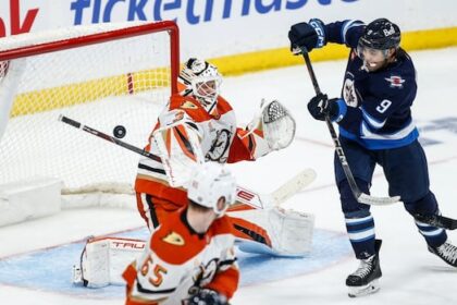 winnipeg-closes-out-regular-season-with-2-1-over-ducks-to-set-franchise-points-record
