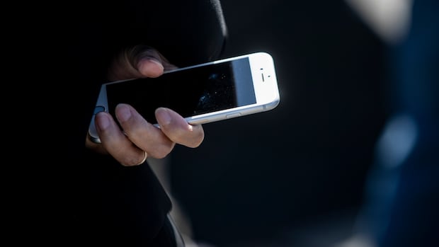 winnipeg-catholic-school-teacher-charged-with-sexual-assault,-luring-involving-teenage-student