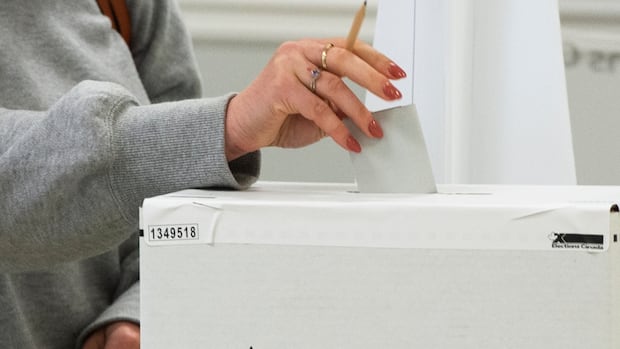 advance-polls-open-across-the-country-friday-morning