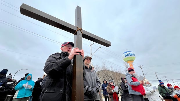 annual-way-of-the-cross-procession-draws-hundreds-in-selkirk-on-good-friday