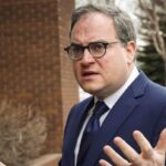 rebel-news-owner-ezra-levant-was-‘mentor’-to-poilievre,-says-author