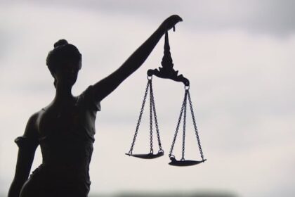 court-must-consider-showing-child-pornography-sample-at-sentencing-hearing:-manitoba-judge