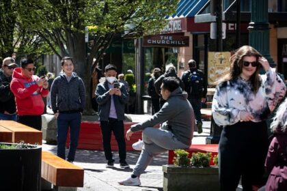 bc-prepares-for-tourism-boom-amid-us.-tariffs,-51st-state-rhetoric
