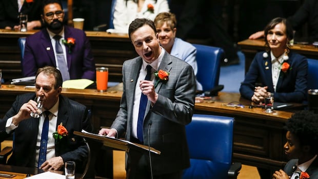 manitoba-ndp-slams-tories-for-questions-over-government-therapy-contract