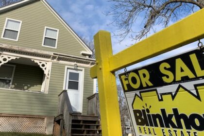 proposed-changes-for-non-islanders-buying-municipal-property-facing-criticism
