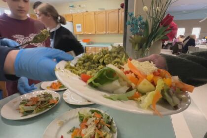 truro-students-learning-to-grow-their-own-food-in-aeroponic-towers