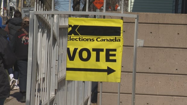 more-than-210,000-nova-scotians-voted-in-advance-polls-over-easter-weekend