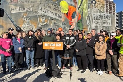 federal-liberal,-ndp-leaders-make-push-for-votes-in-winnipeg-with-4-days-until-election