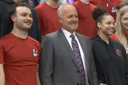 u-of-winnipeg-wesmen-teams-get-$120k-donation-from-former-volleyball-champ-turned-developer
